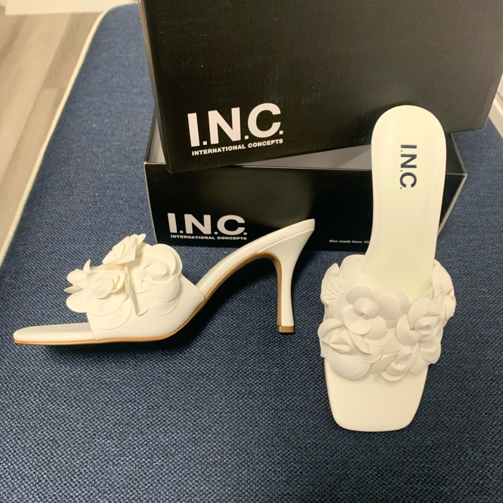 INC heels